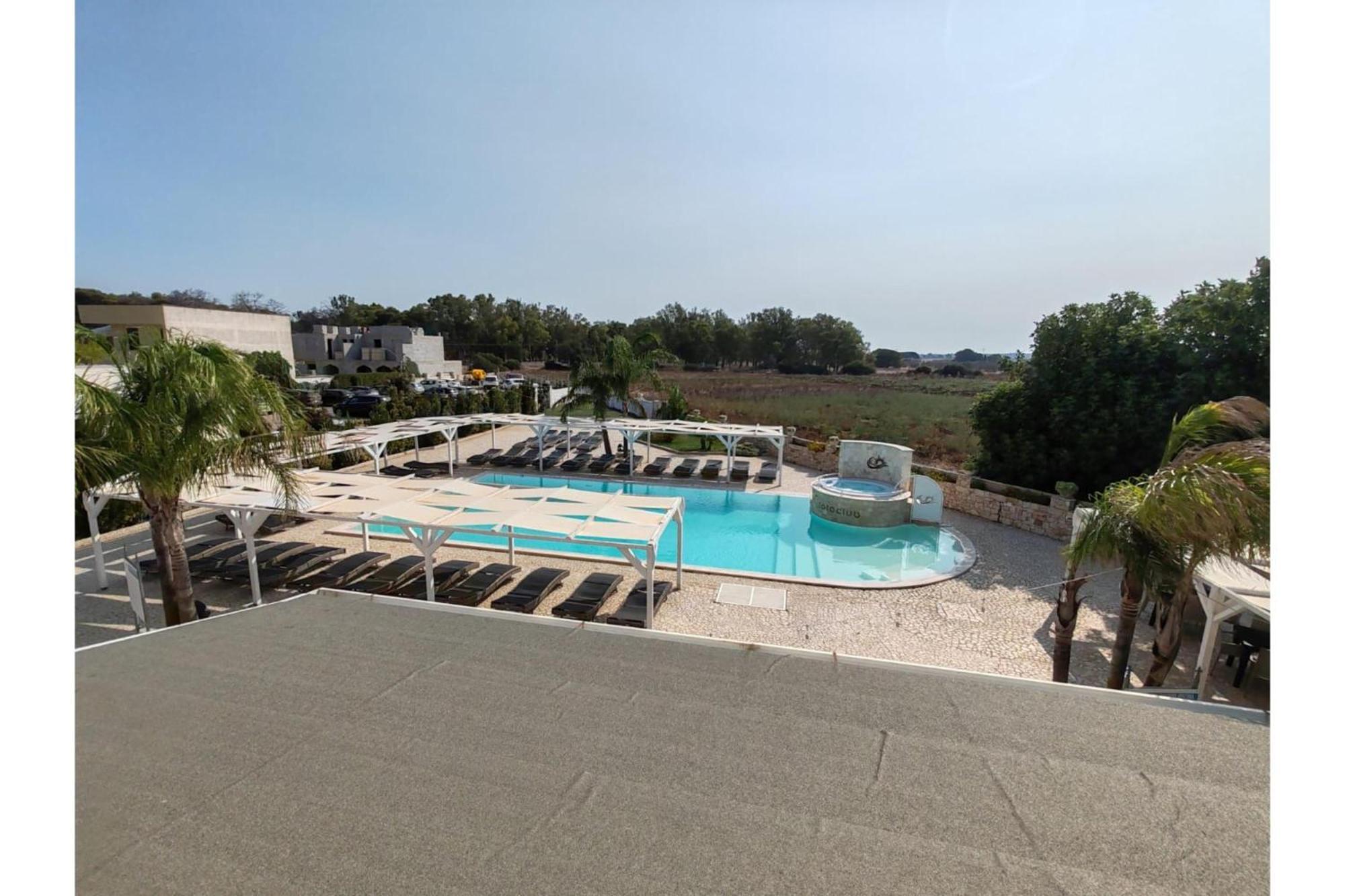 Pino Resort With Shared Pool Torre Lapillo Dış mekan fotoğraf